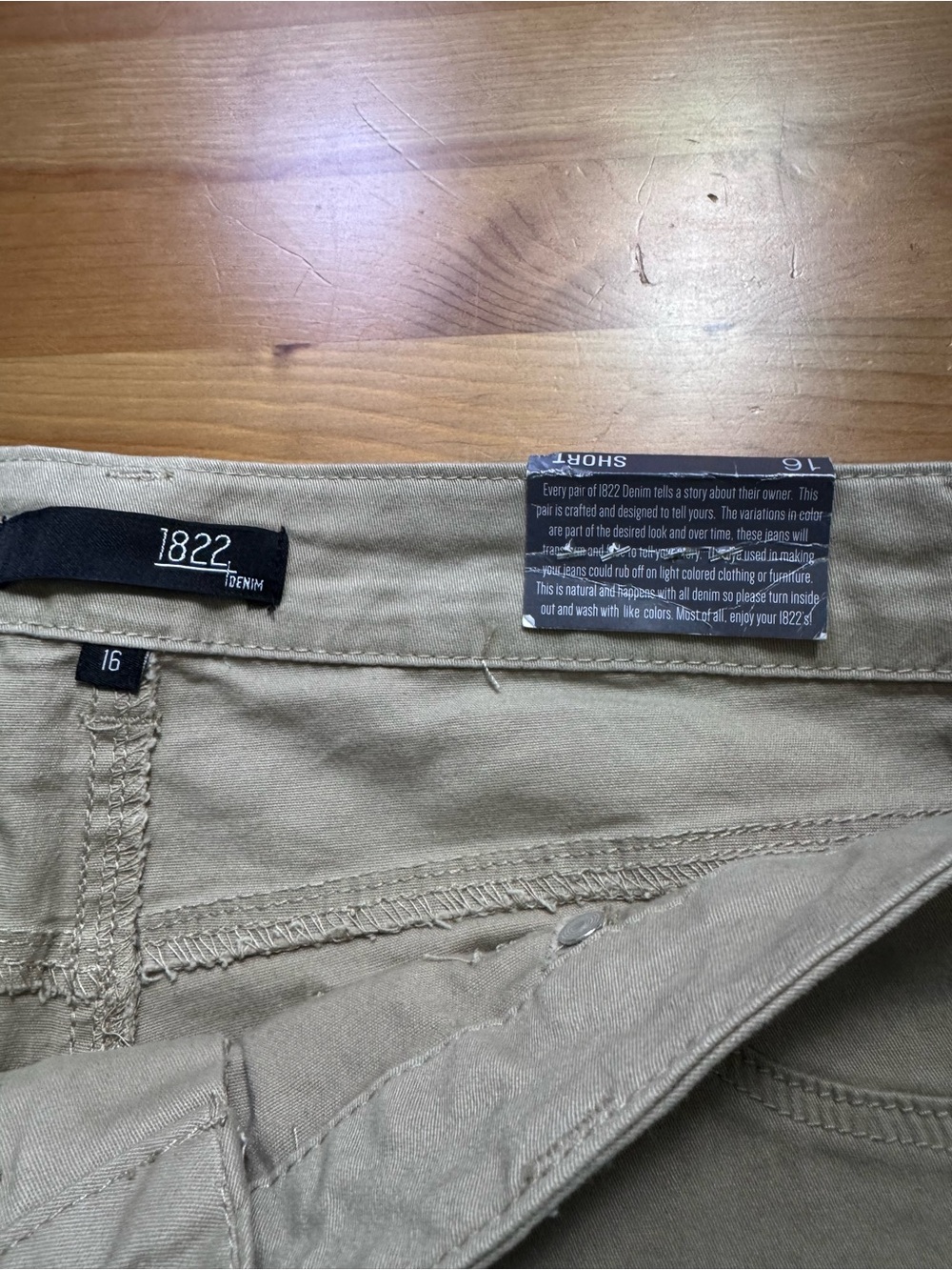 1822 Beige Women's Stretch Shorts Size 16 New With Tags - Picture 3 of 8